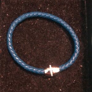 Beautiful blue silver l bracelet for men